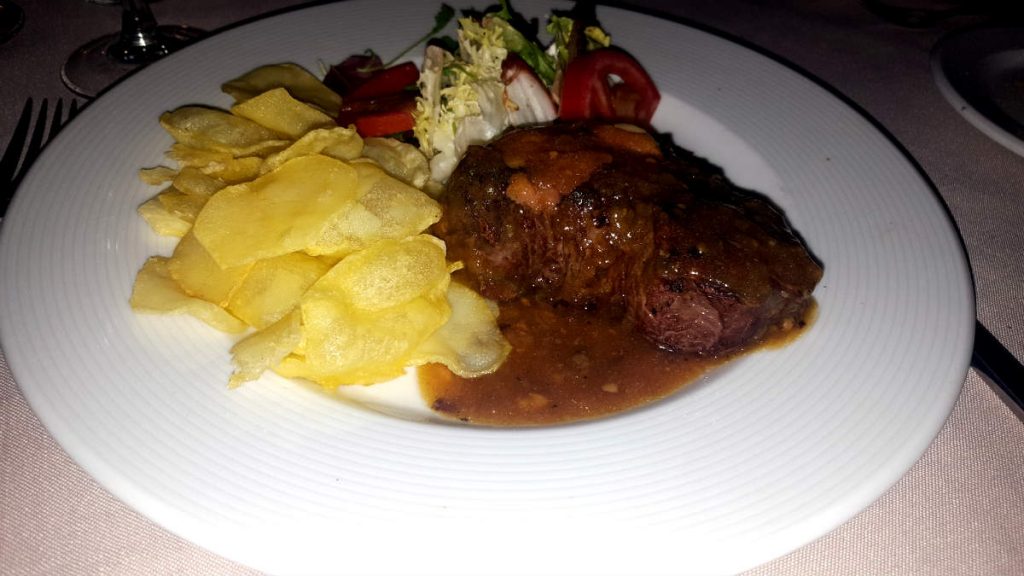 Restaurante Al Punto - Solomillo con Foie y Salsa de Trufas