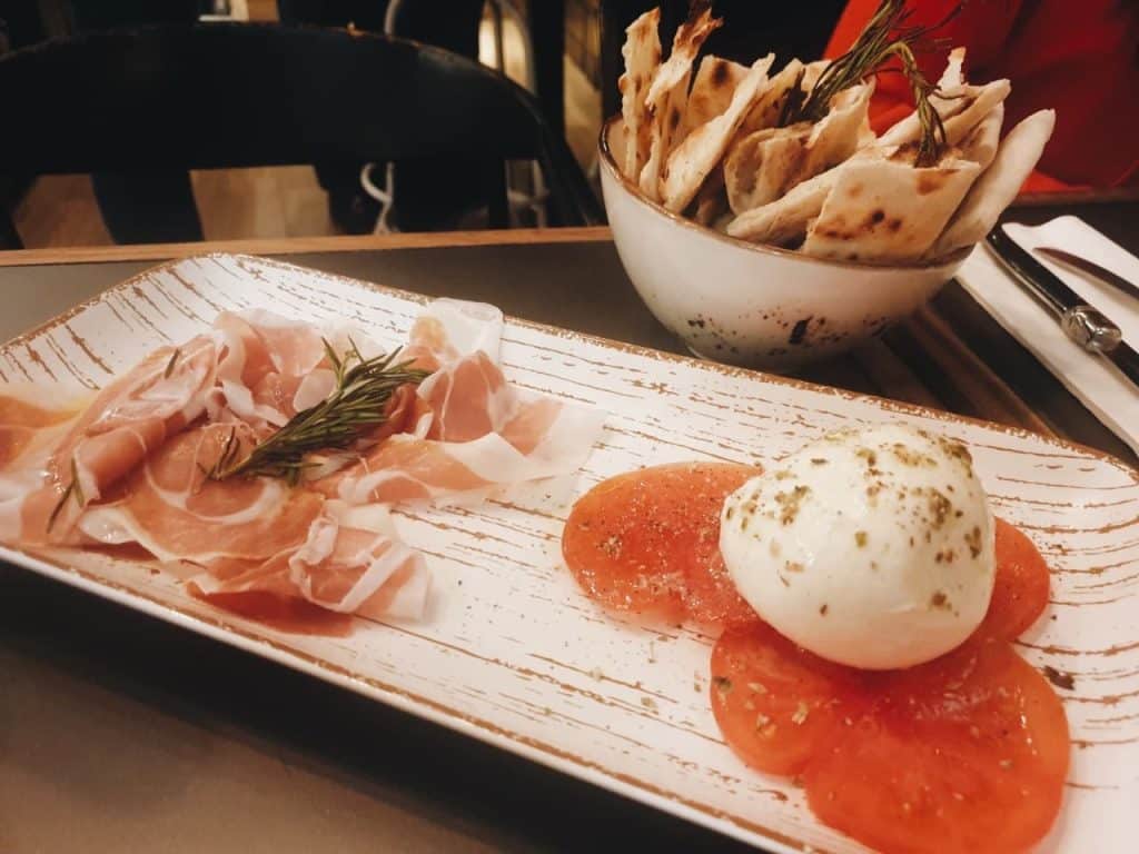 Restaurante Mister 01 Pizza Extraordinaria - Burrata e Speck